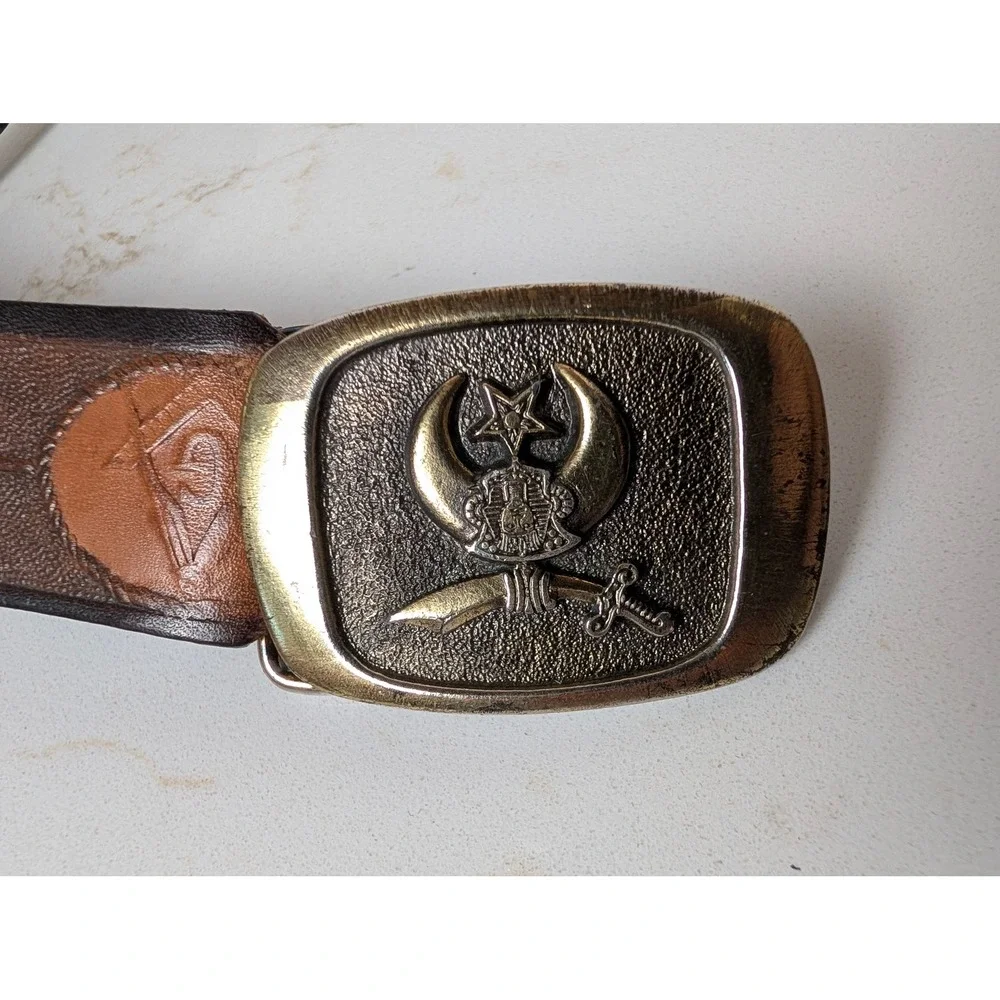 Vintage 1983 Shriners Masonic Belt Buckle MM Limited Chicago Serial 1308 Leather